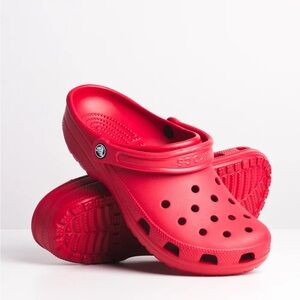 Crocs red classic clogs adult size W6 M4